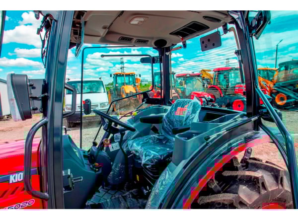 Tractor Kioti DK 5020C-EU, cabina cu AC,transmisie manuala de vanzare